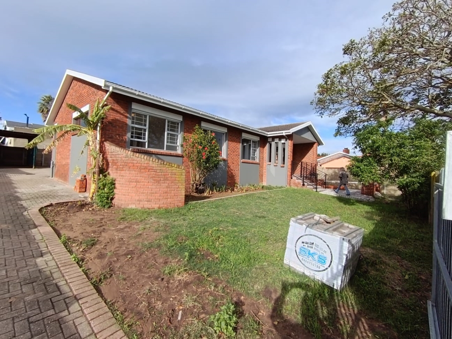 3 Bedroom Property for Sale in Heiderand Western Cape